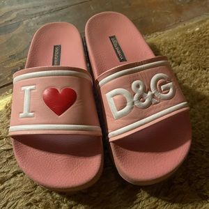 - Dolce & Gabbana slides
